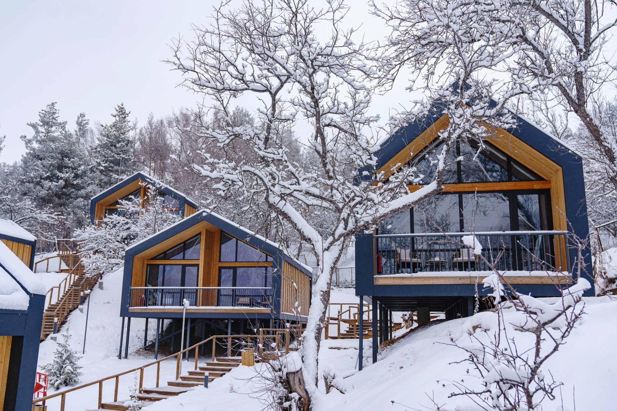 Qazaq Auyl Eco Hotel الماتي المظهر الخارجي الصورة