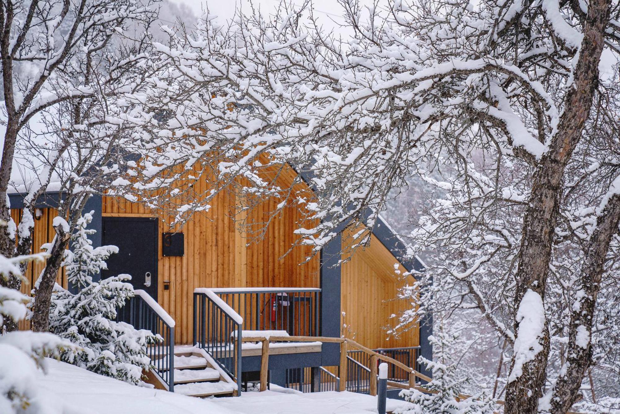 Qazaq Auyl Eco Hotel الماتي المظهر الخارجي الصورة